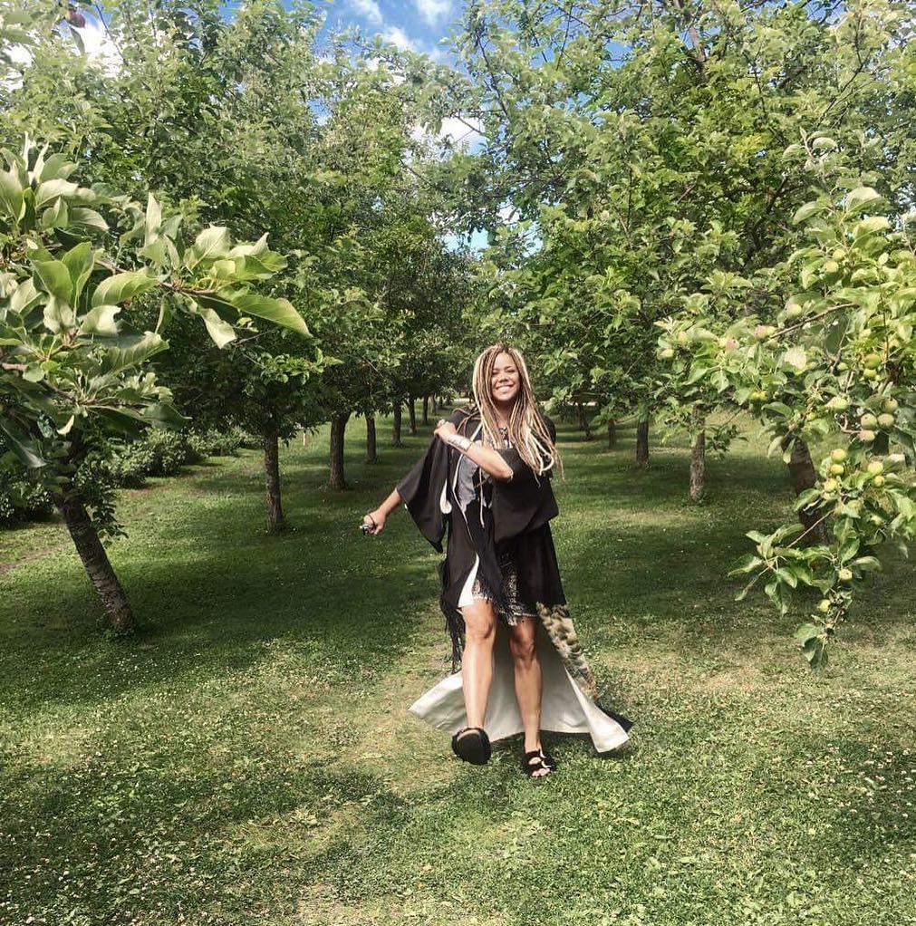 Customer wearing Sumo Vintage